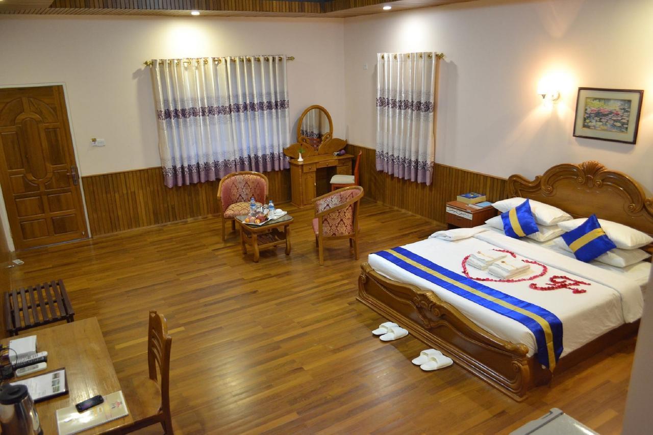 Famous Hotel Баго Экстерьер фото