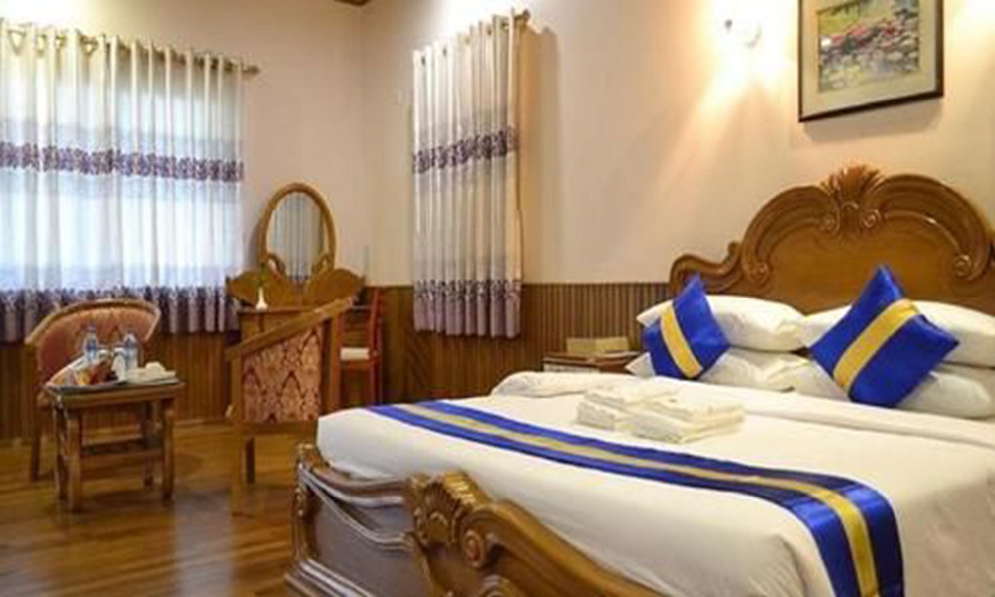 Famous Hotel Баго Экстерьер фото