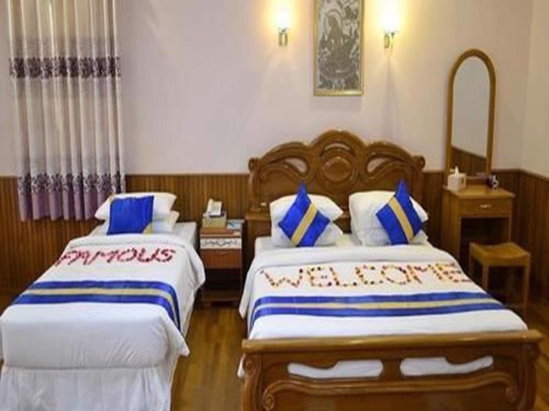 Famous Hotel Баго Экстерьер фото